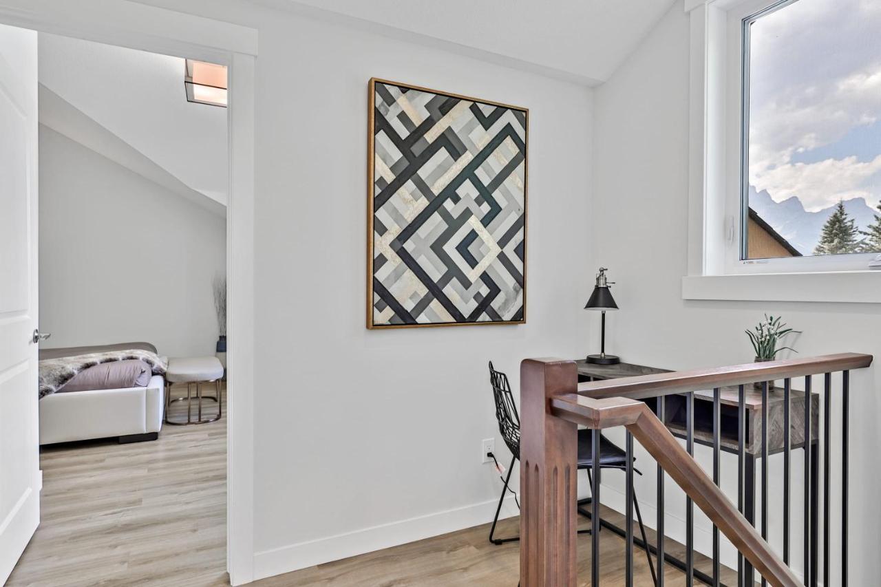 The Alpine Escape By Samsara View Downtown 4br & 3bth * Canmore